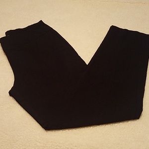 Zach & Rachel pull on pants